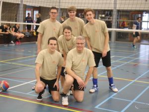 UA180324 Team 6 Net over het net .JPG